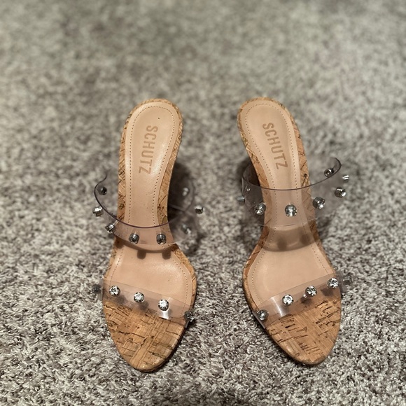 Heels - Picture 3 of 4